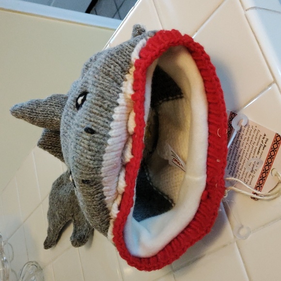 Vive Bien Hat. - Picture 1 of 3